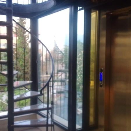 Hotel Italia Tirana Kültér fotó