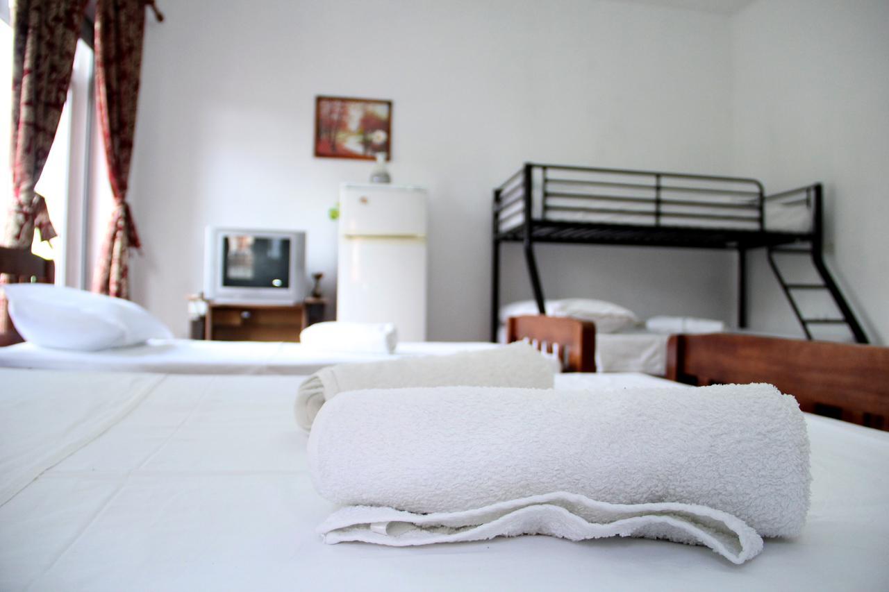 Hotel Italia Tirana Kültér fotó