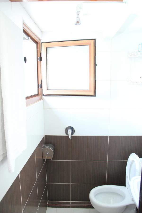 Hotel Italia Tirana Kültér fotó