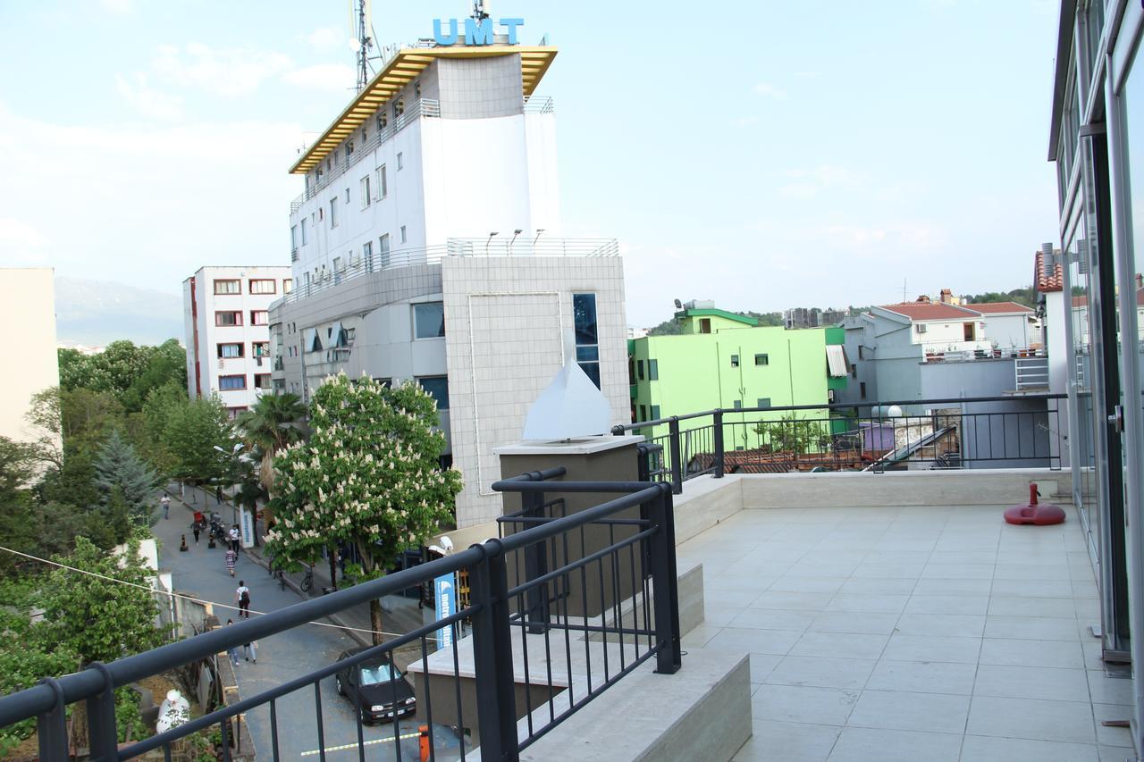 Hotel Italia Tirana Kültér fotó